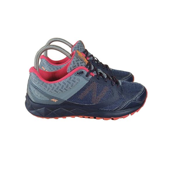 New Balance - 590 V3 - Running Shoes - Gray/Pink - Women's - 6.5 - WT590LG3 - Picture 1 of 9